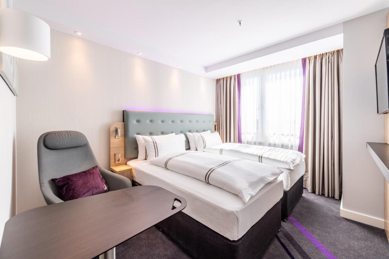 Premier Inn Koeln City Sued Bagian luar foto