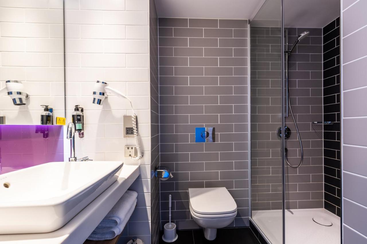 Premier Inn Koeln City Sued Bagian luar foto